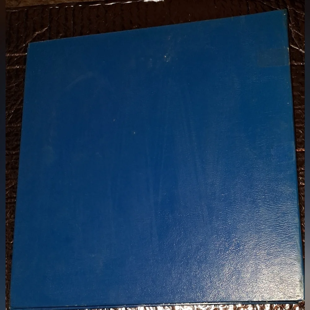 BINDER NOTEBOOK 3 RING PREOWNED